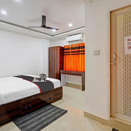 Hotel O Lakhi Guest House Guwahati Buitenkant foto