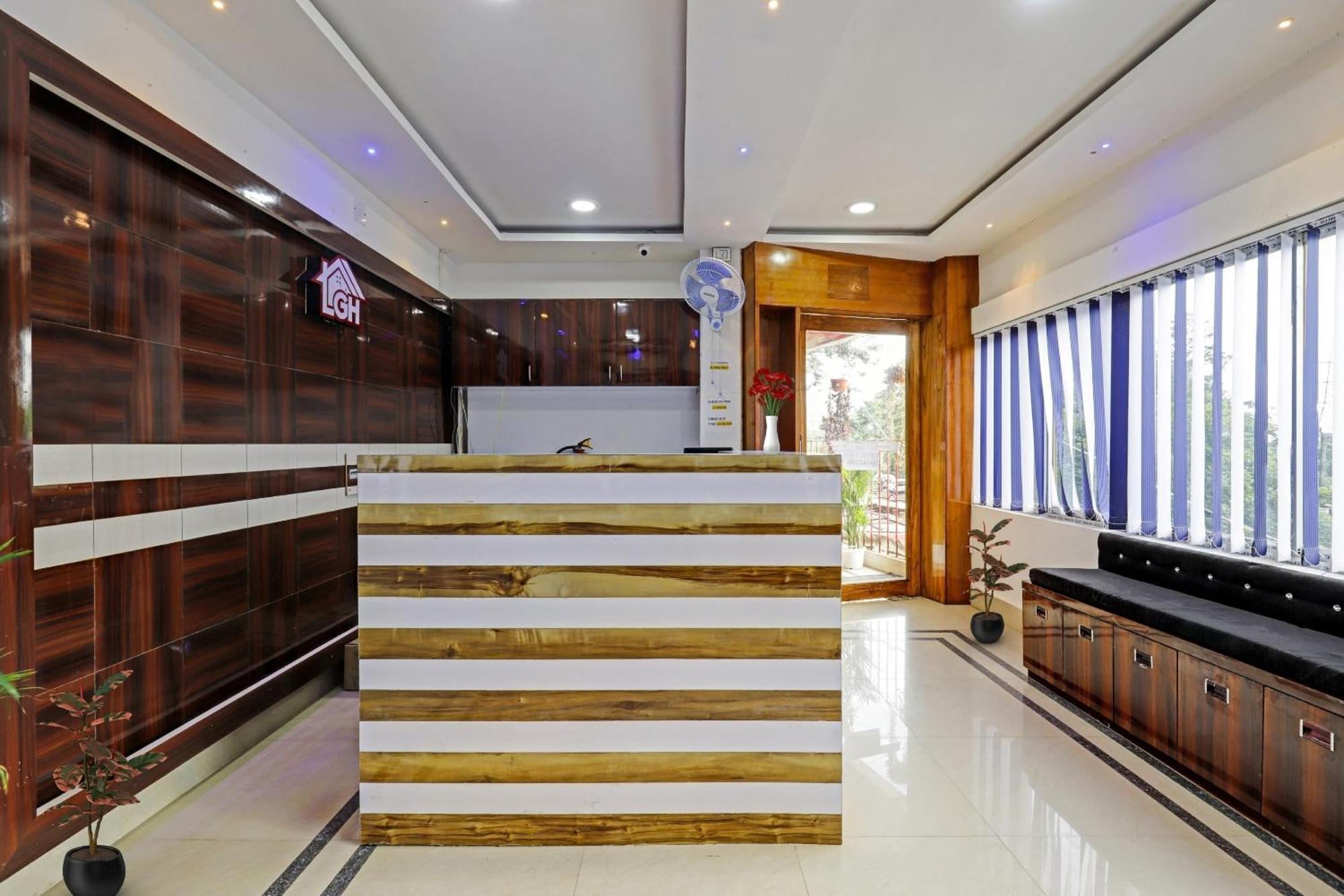 Hotel O Lakhi Guest House Guwahati Buitenkant foto